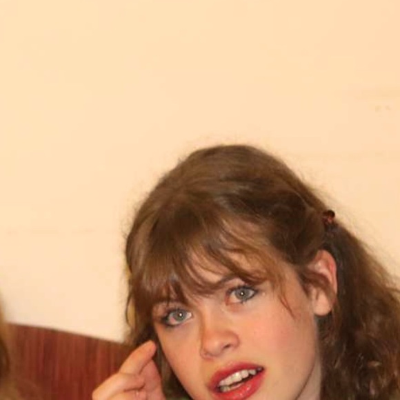 Meet your Posher, Anika - Picture 1 of 1